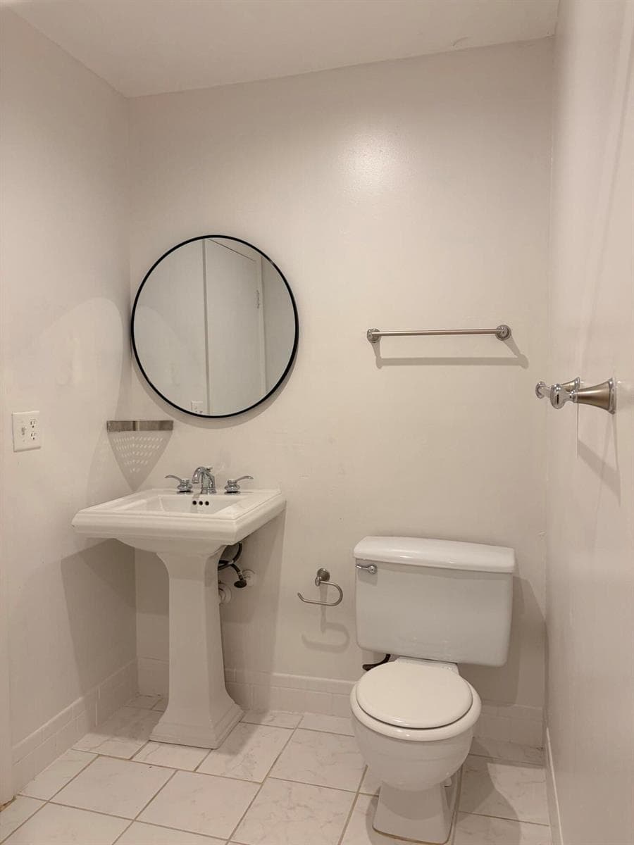 14492 Canalview Drive B photo 8