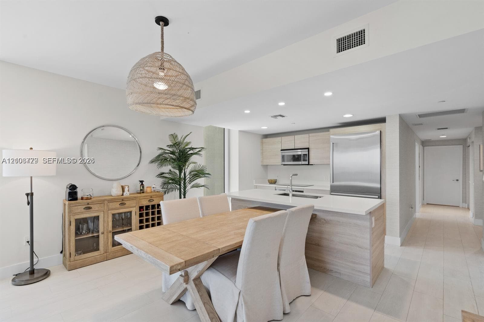 16385 Biscayne Blvd 807 photo 5