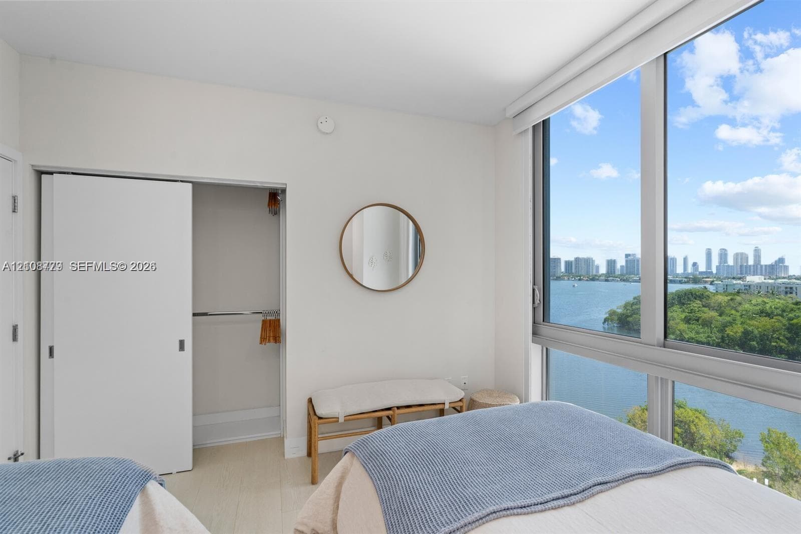 16385 Biscayne Blvd 807 photo 18