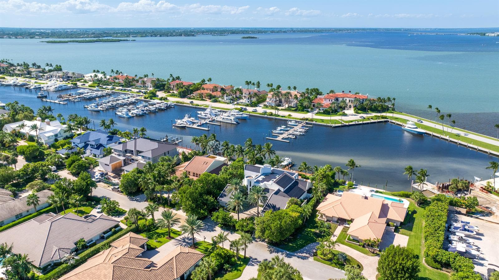 6879 SE SOUTH MARINA Way photo 10