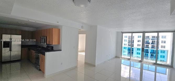 7501 E Treasure Dr 9S photo 9