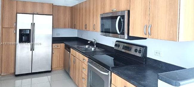 7501 E Treasure Dr 9S photo 10