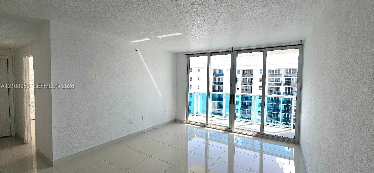 7501 E Treasure Dr 9S photo 14