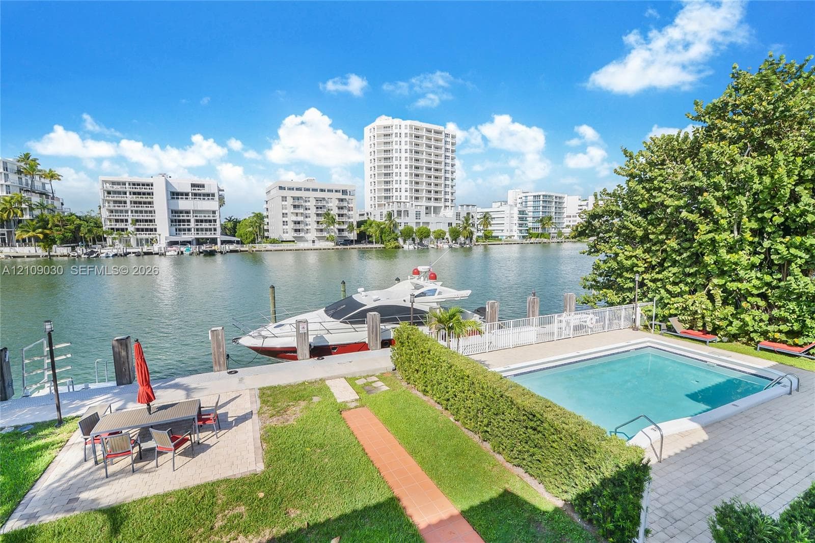 34 Bal Bay Dr 3 photo 2