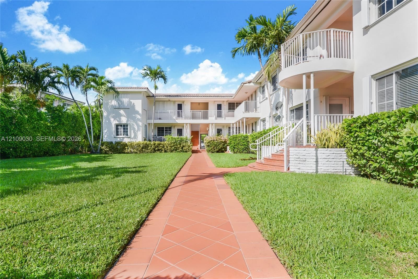 34 Bal Bay Dr 3 photo 1