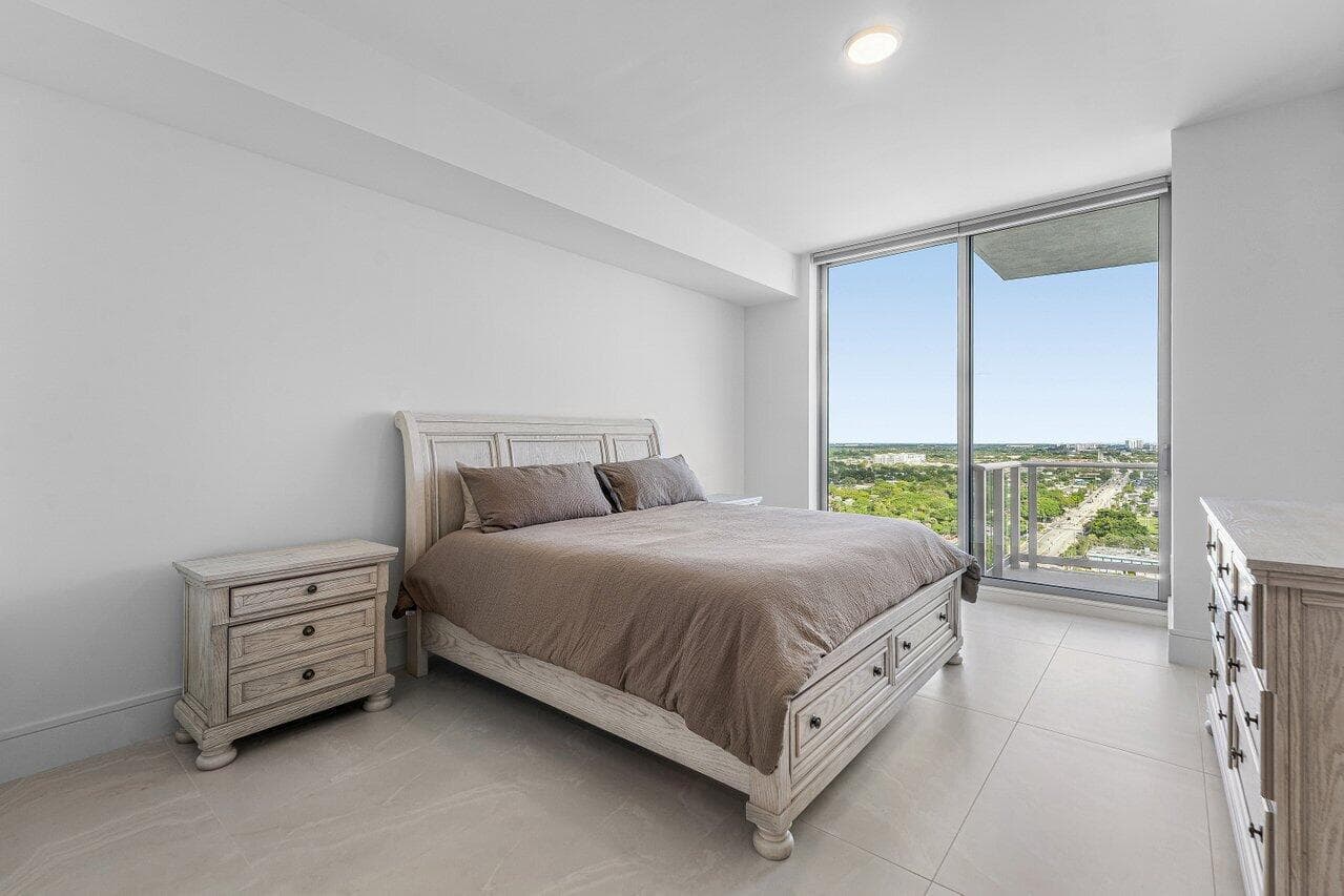 220 Lake Shore Drive 1817 photo 9