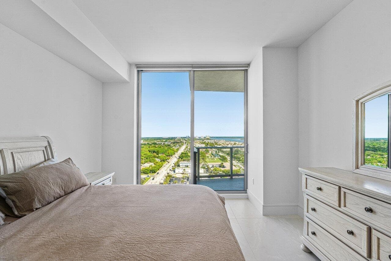 220 Lake Shore Drive 1817 photo 10