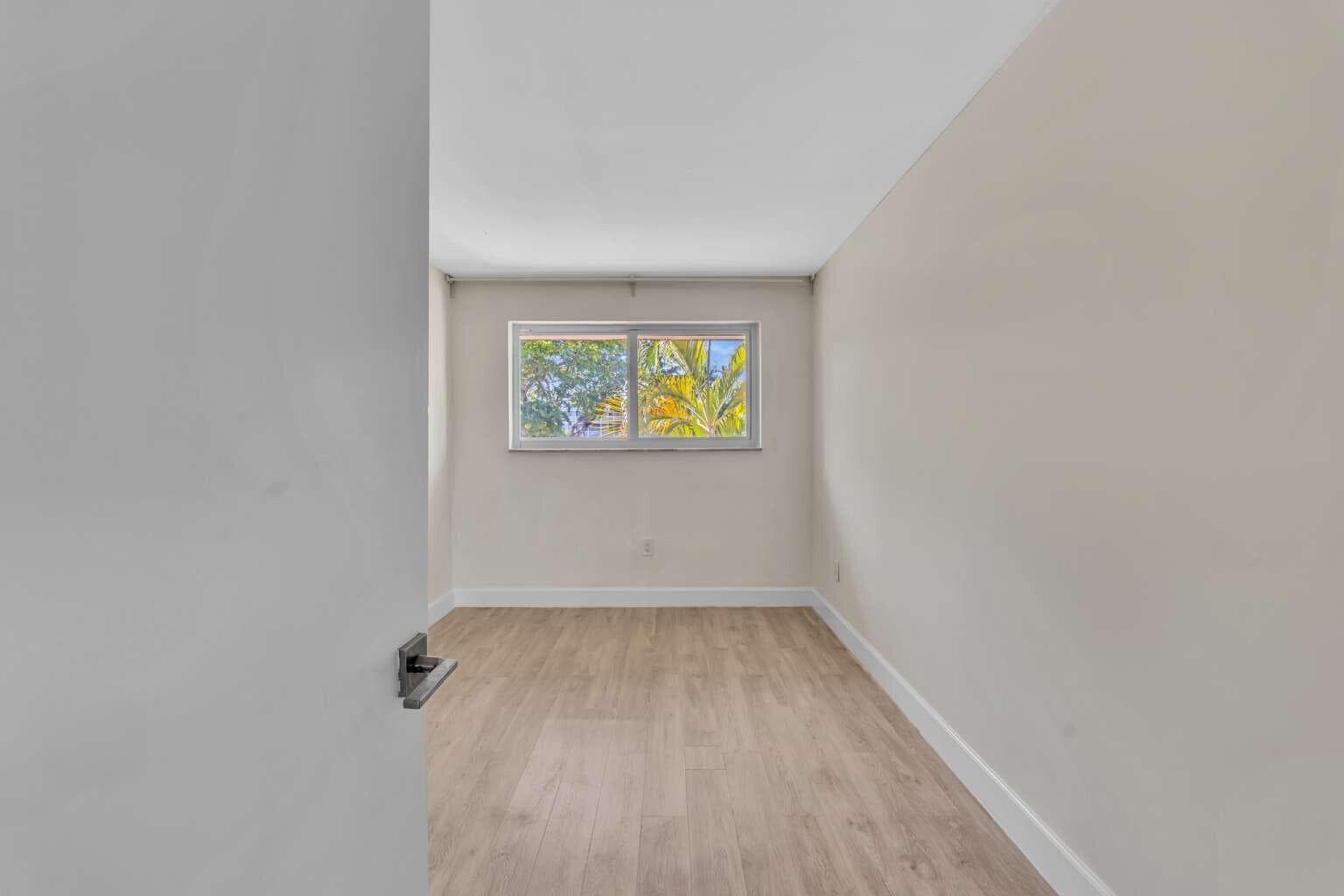 3819 NE 170TH Street B-1 photo 17