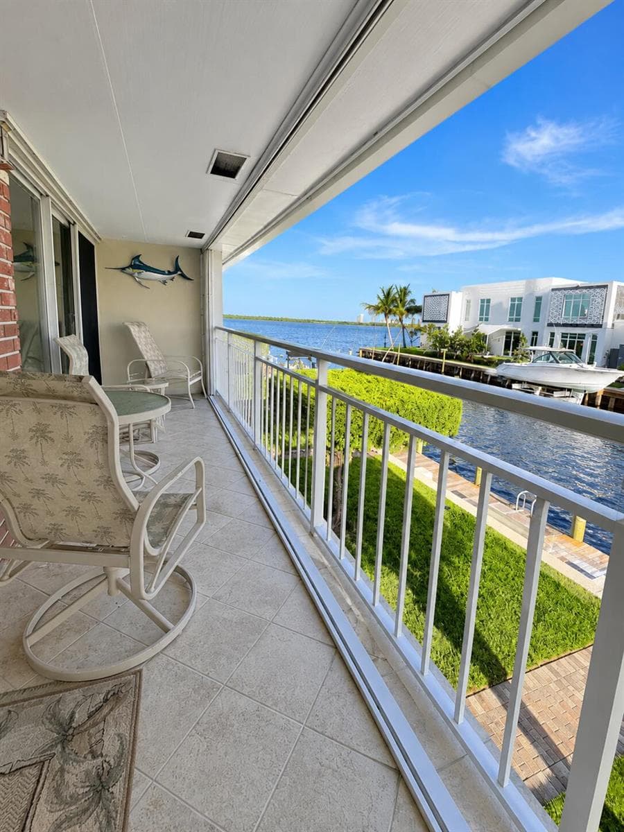 68 YACHT CLUB Drive 22 photo 1