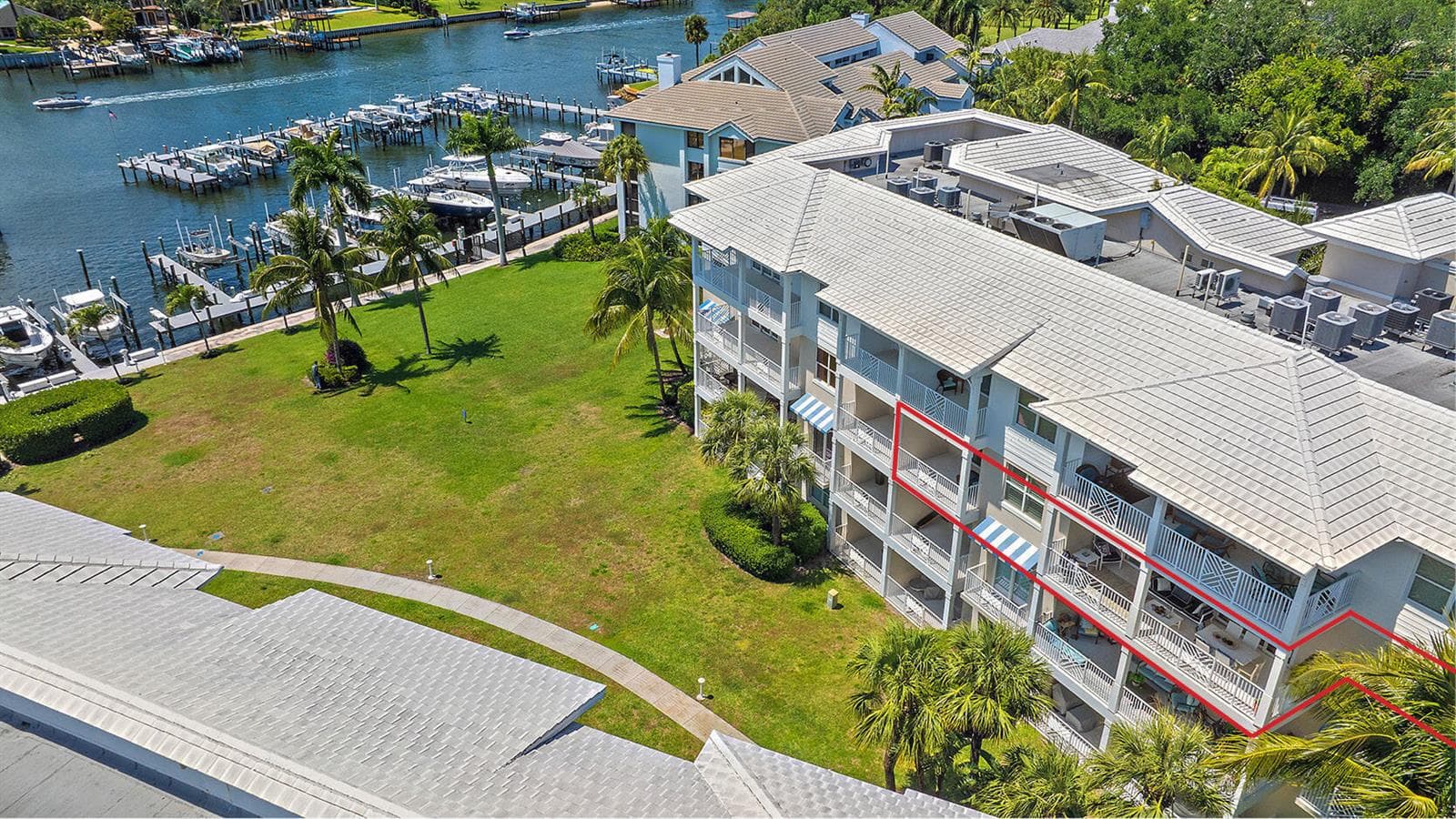 432 Bay Colony Drive N photo 1