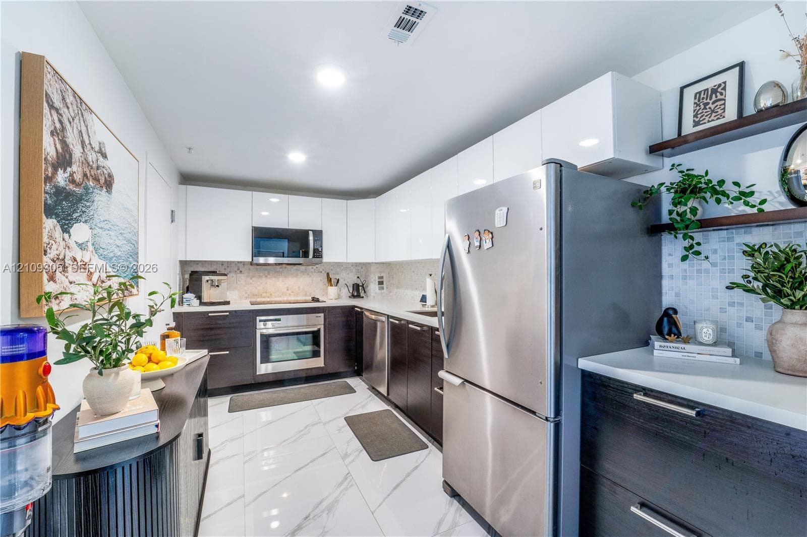 90 Edgewater Dr 1119 photo 13