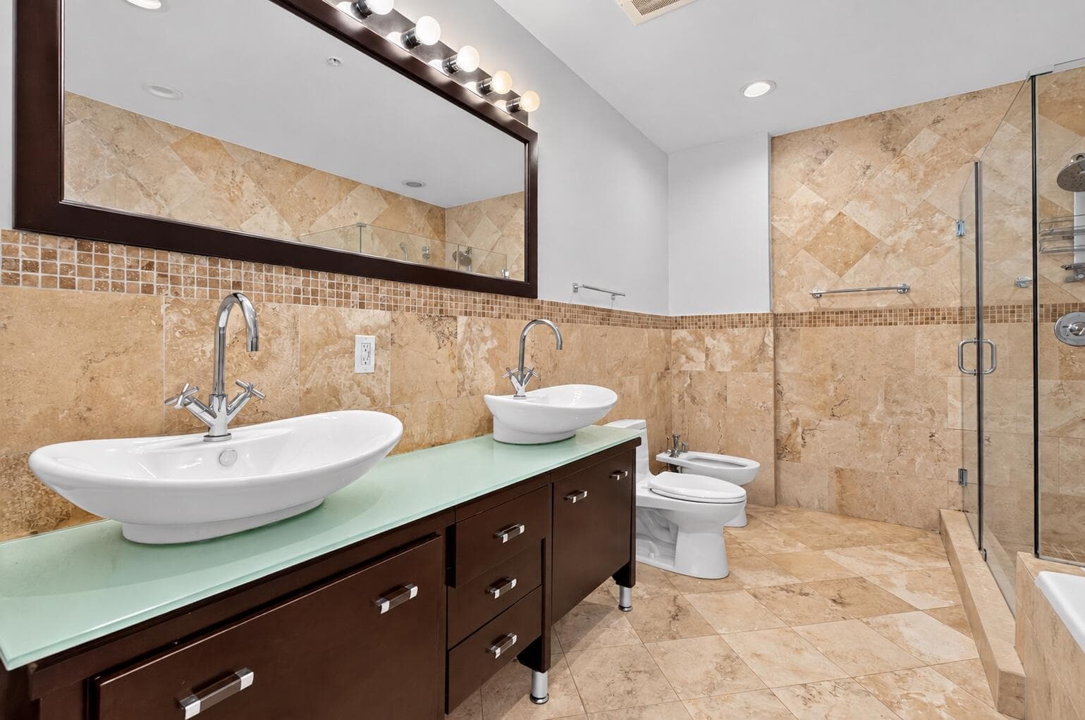 1090 NW North River Drive 402 photo 13