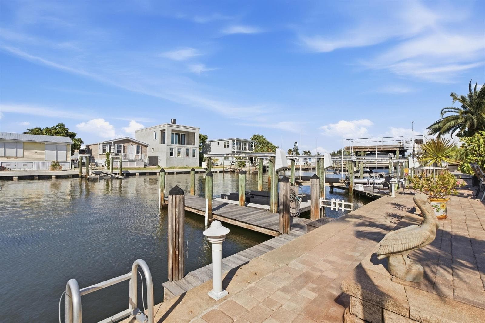 60 AQUA RA Drive photo 15
