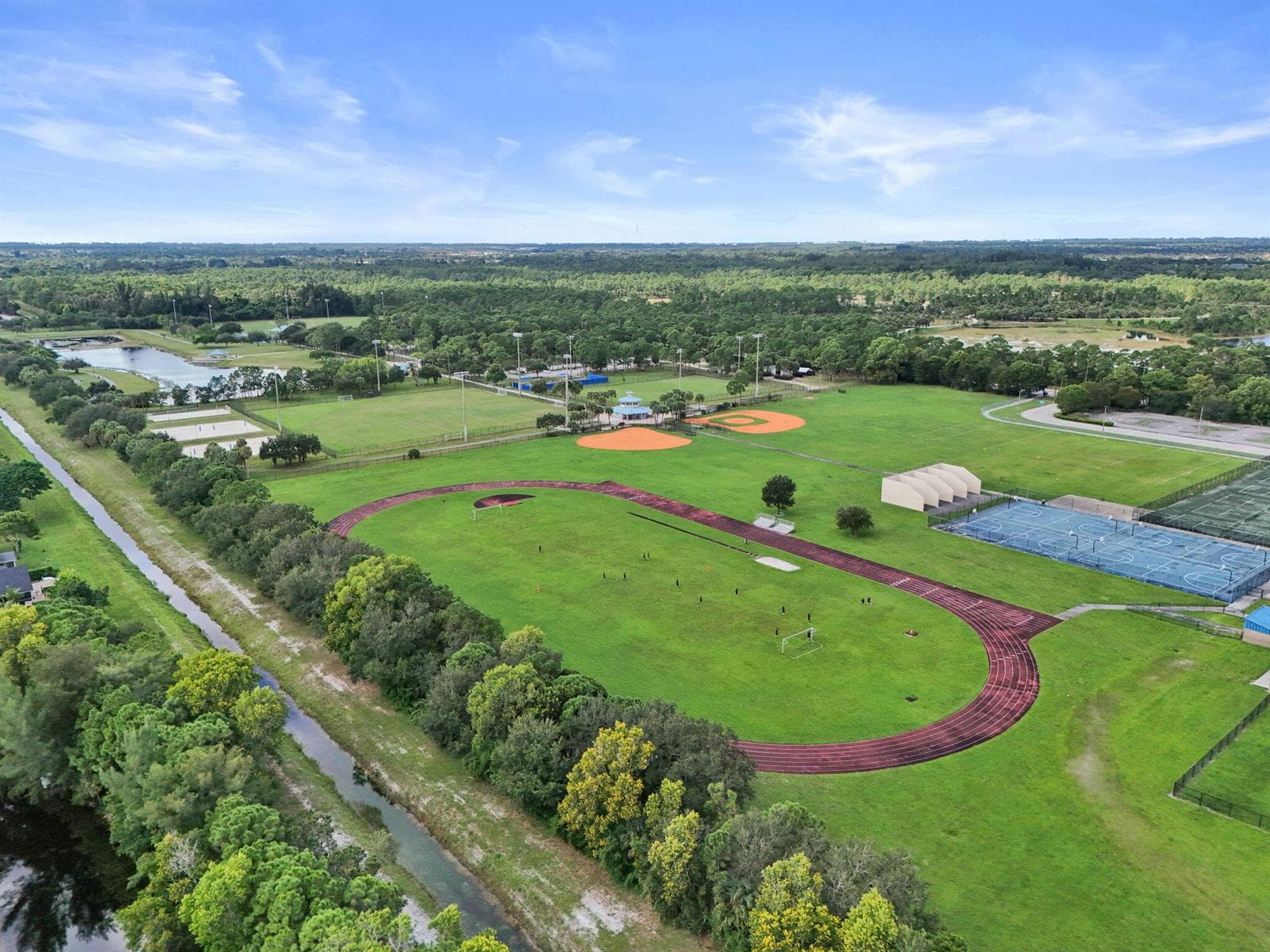 1703 LANDINGS Boulevard photo 6