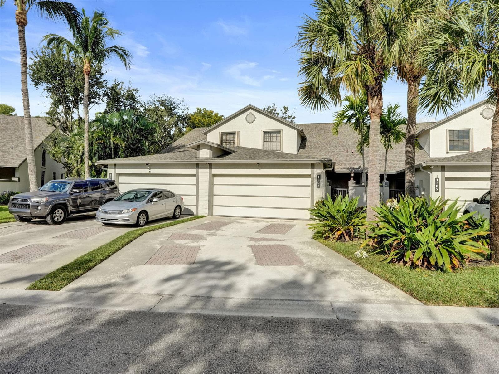 1703 LANDINGS Boulevard photo 16