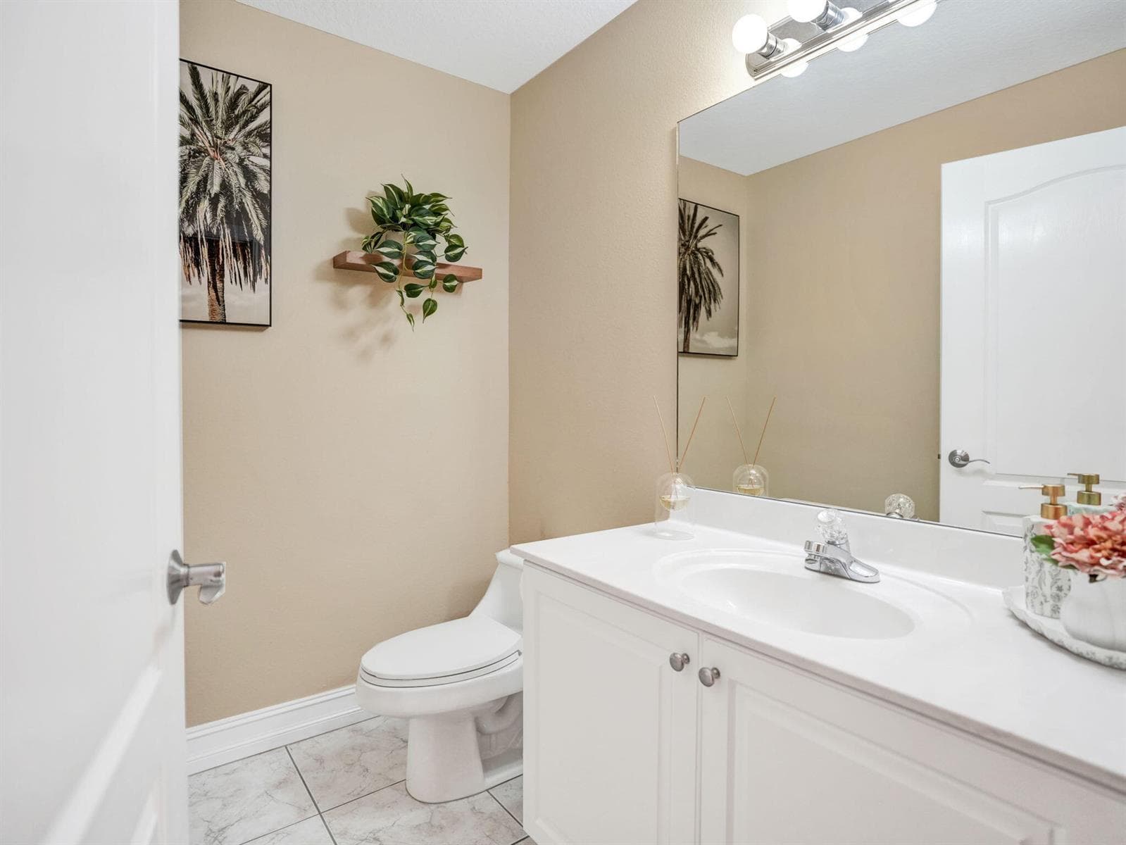 1703 LANDINGS Boulevard photo 24