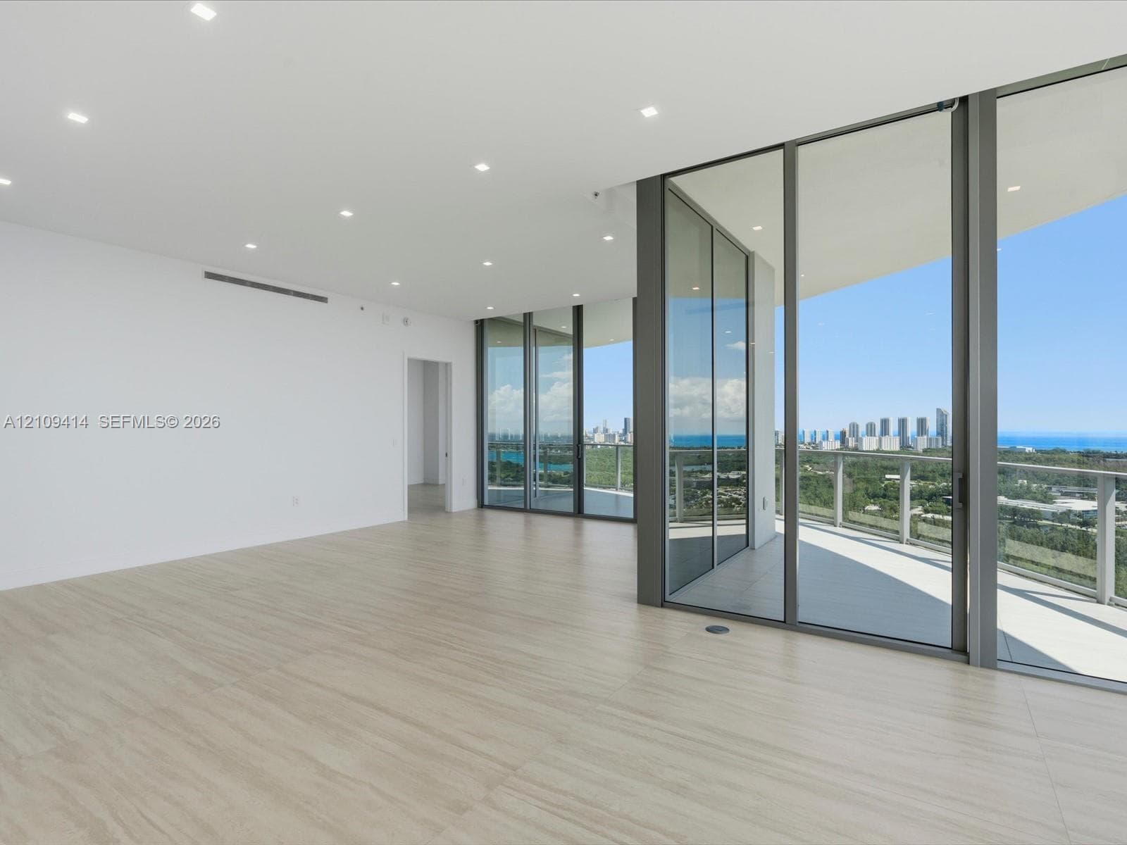 2411 Laguna circle 3101 photo 6