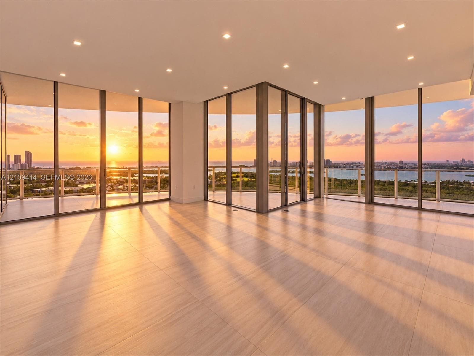 2411 Laguna circle 3101 photo 1
