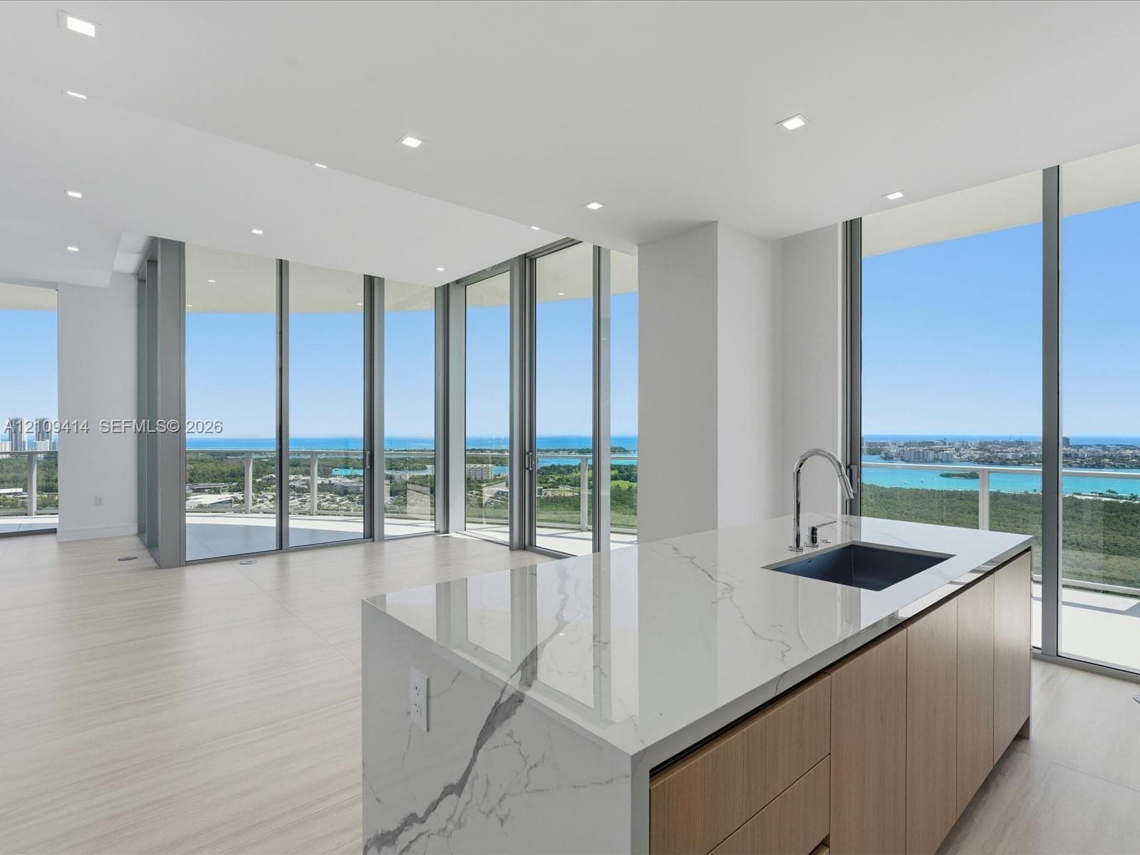 2411 Laguna circle 3101 photo 11