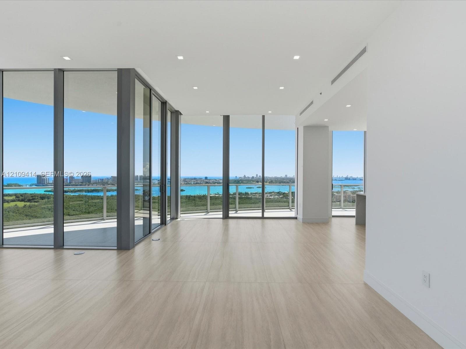 2411 Laguna circle 3101 photo 4