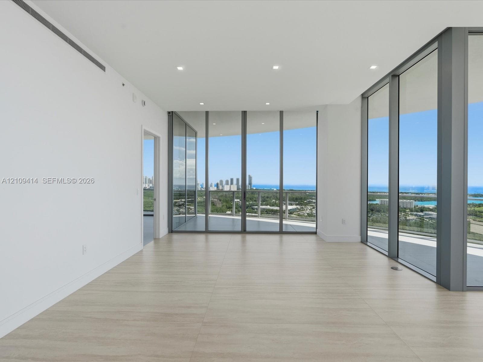 2411 Laguna circle 3101 photo 8