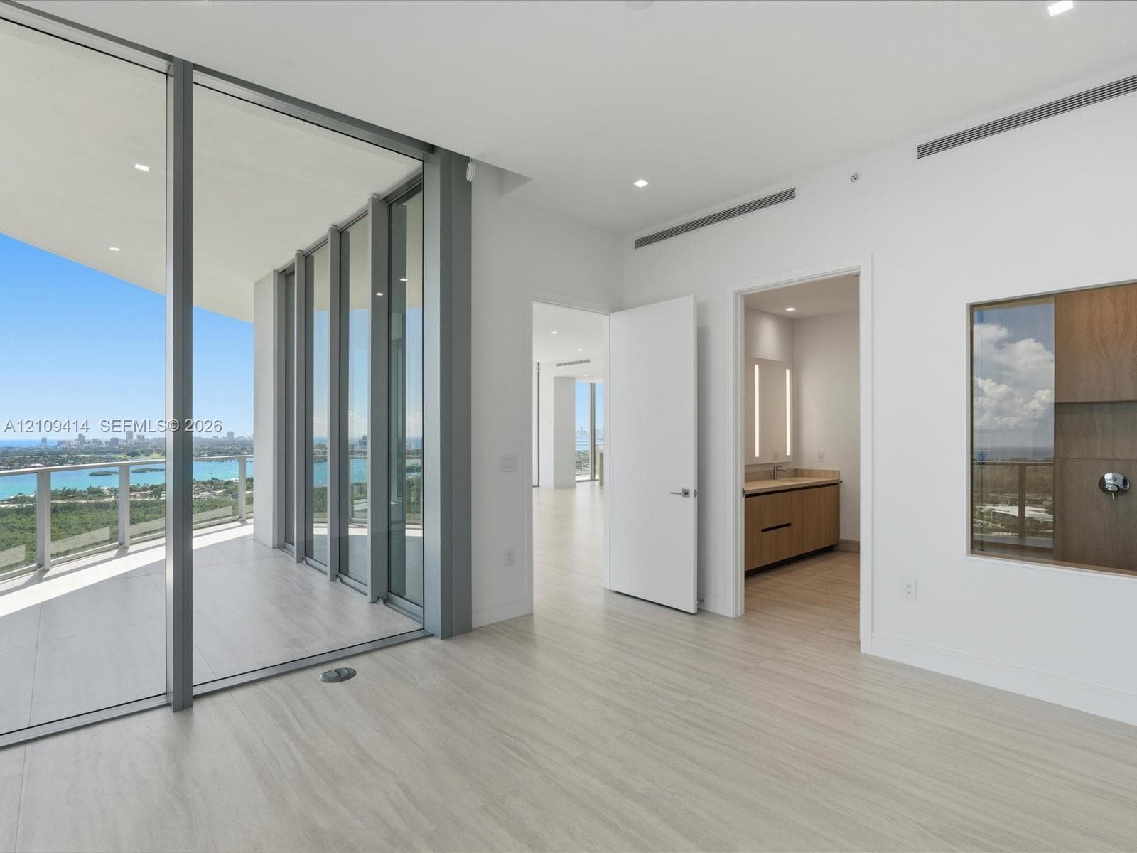 2411 Laguna circle 3101 photo 21