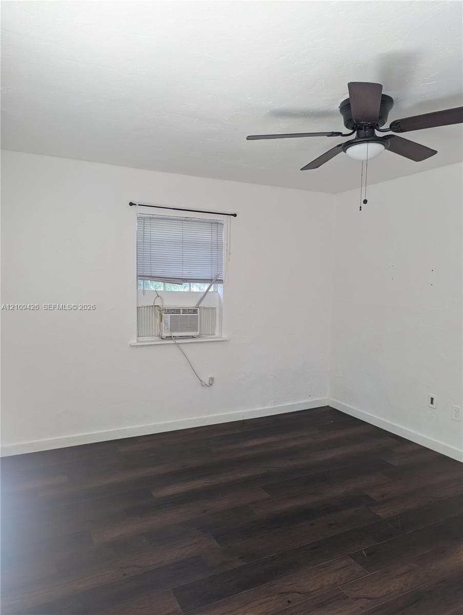 7743 Hawthorne Ave Waterfront 1 photo 14