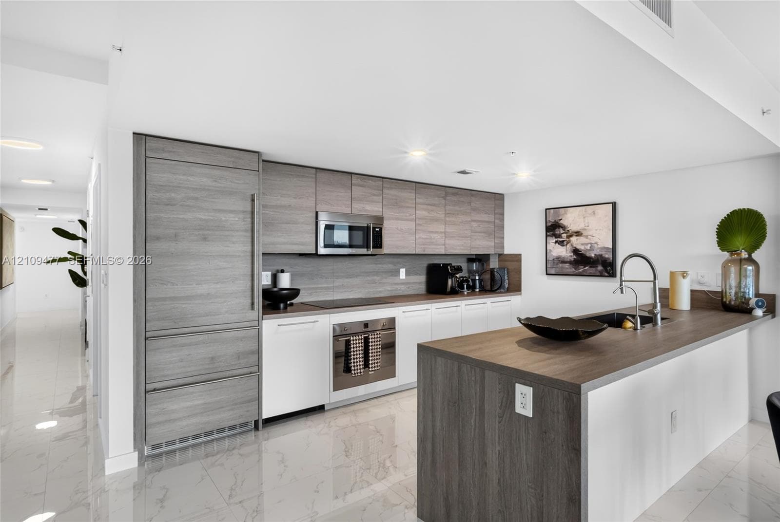 400 Sunny Isles Blvd 1904 photo 12