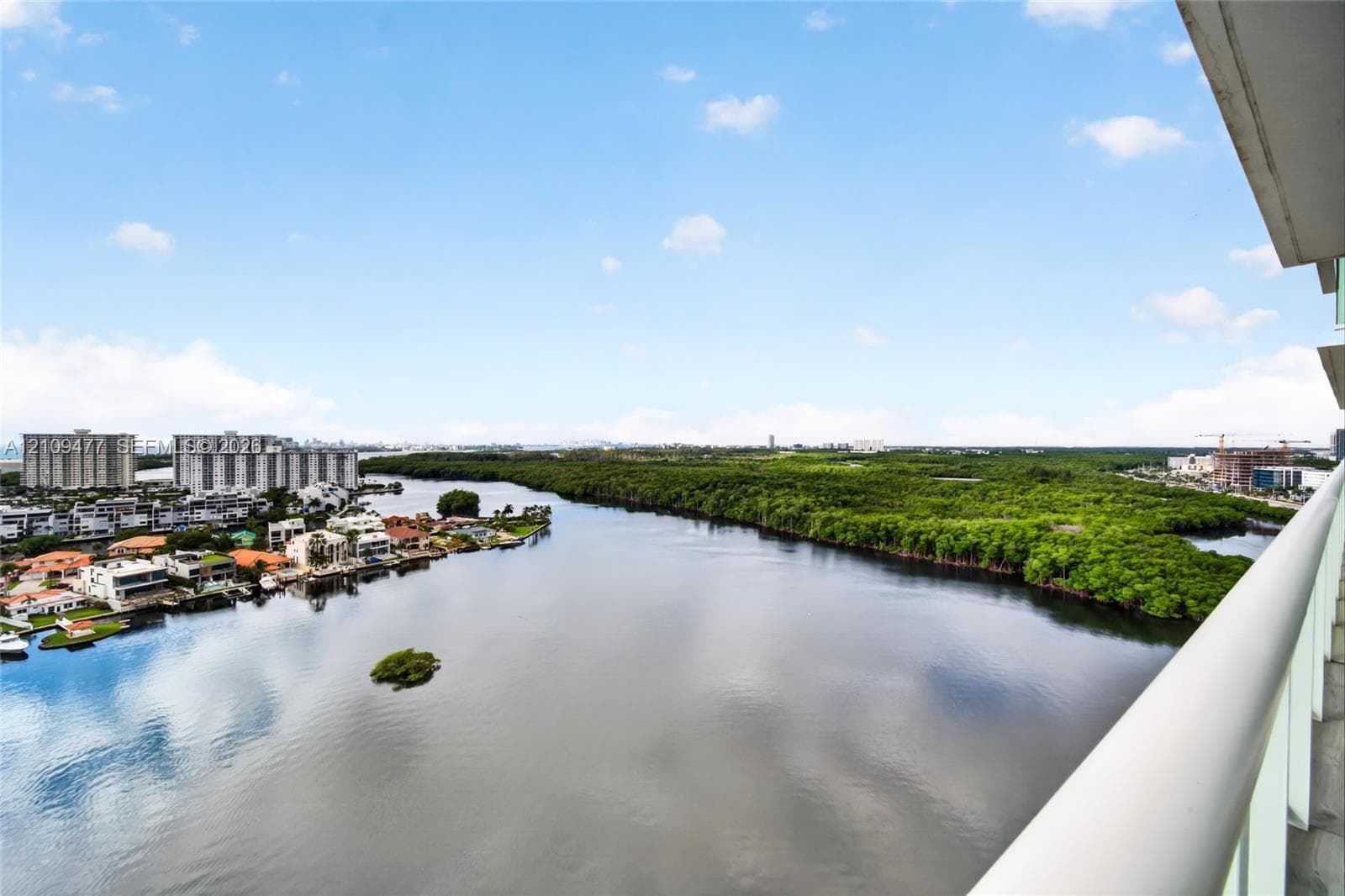 400 Sunny Isles Blvd 1904 photo 25