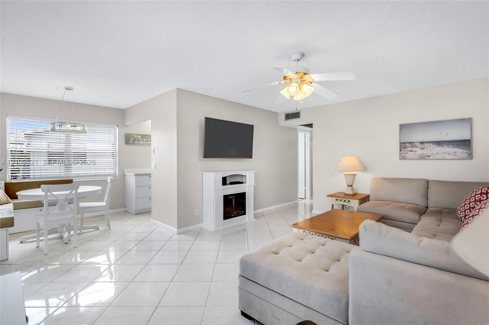 103 E Lyndhurst E 103 photo 8