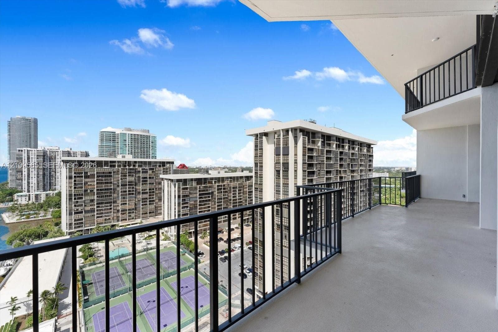 1865 Brickell Ave APHVII photo 4