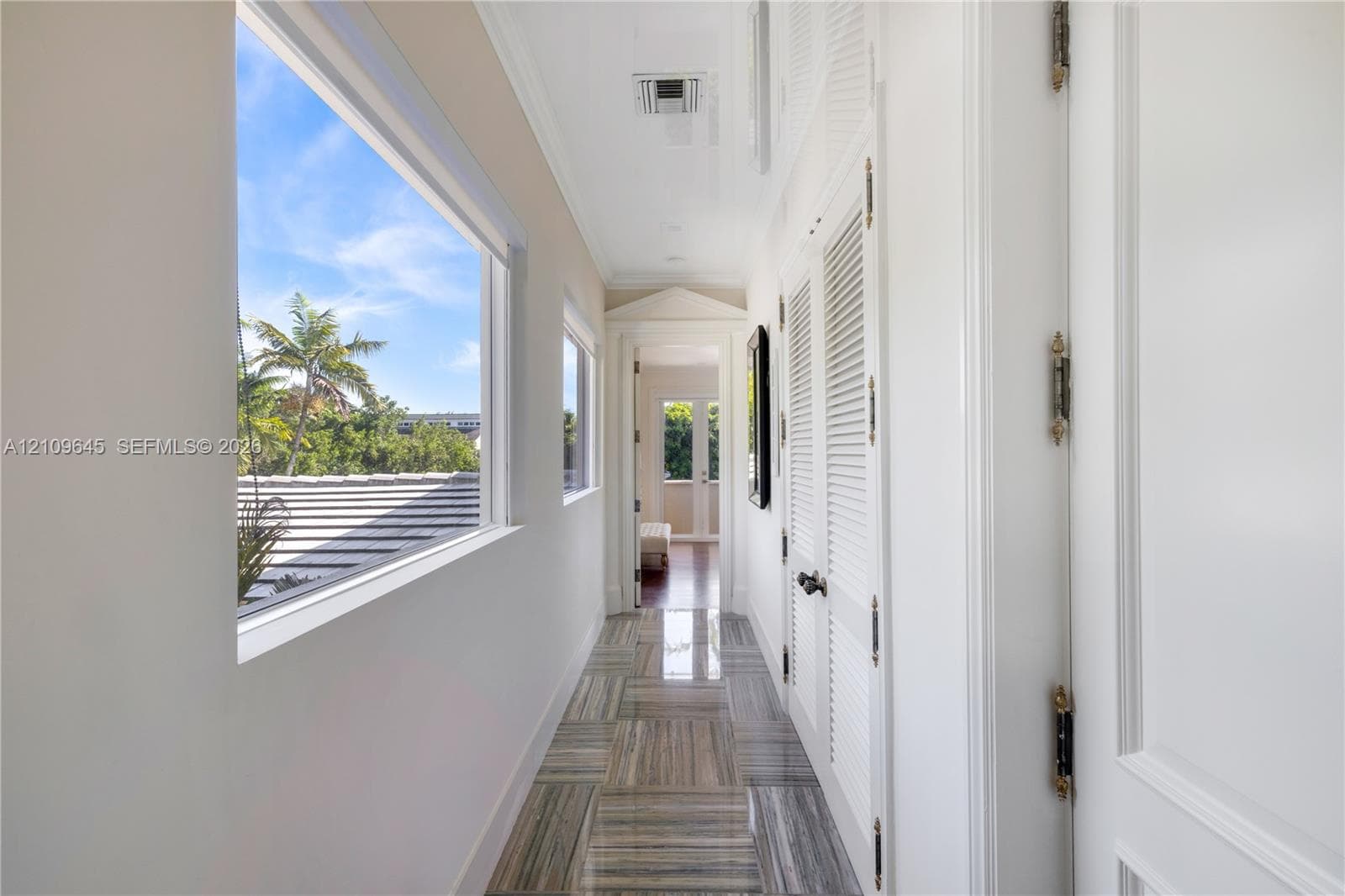 332 Costanera Rd photo 23