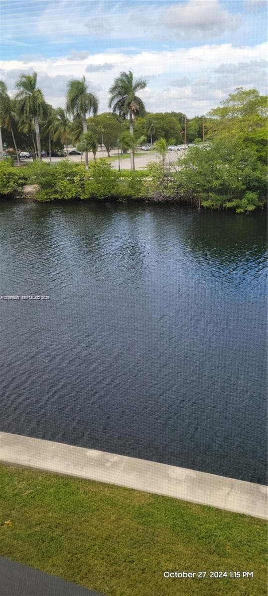 3475 N Country Club Dr 319 photo 2