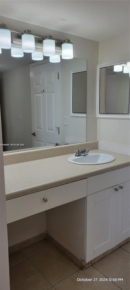 3475 N Country Club Dr 319 photo 13