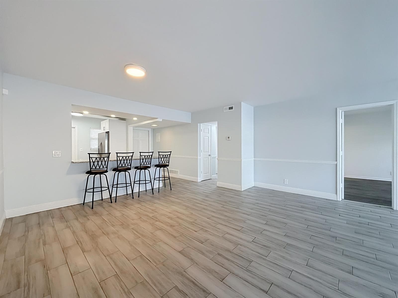 3121 NE 51st Street NE 102E photo 18