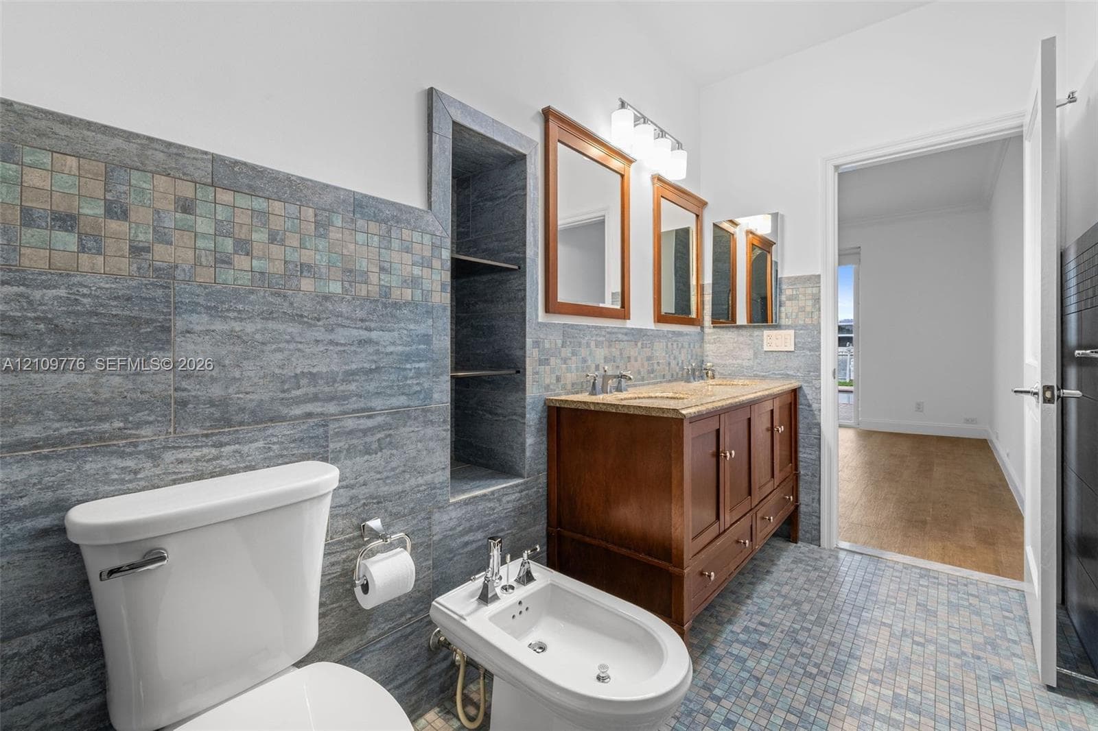 251 N Shore Dr 251 photo 12