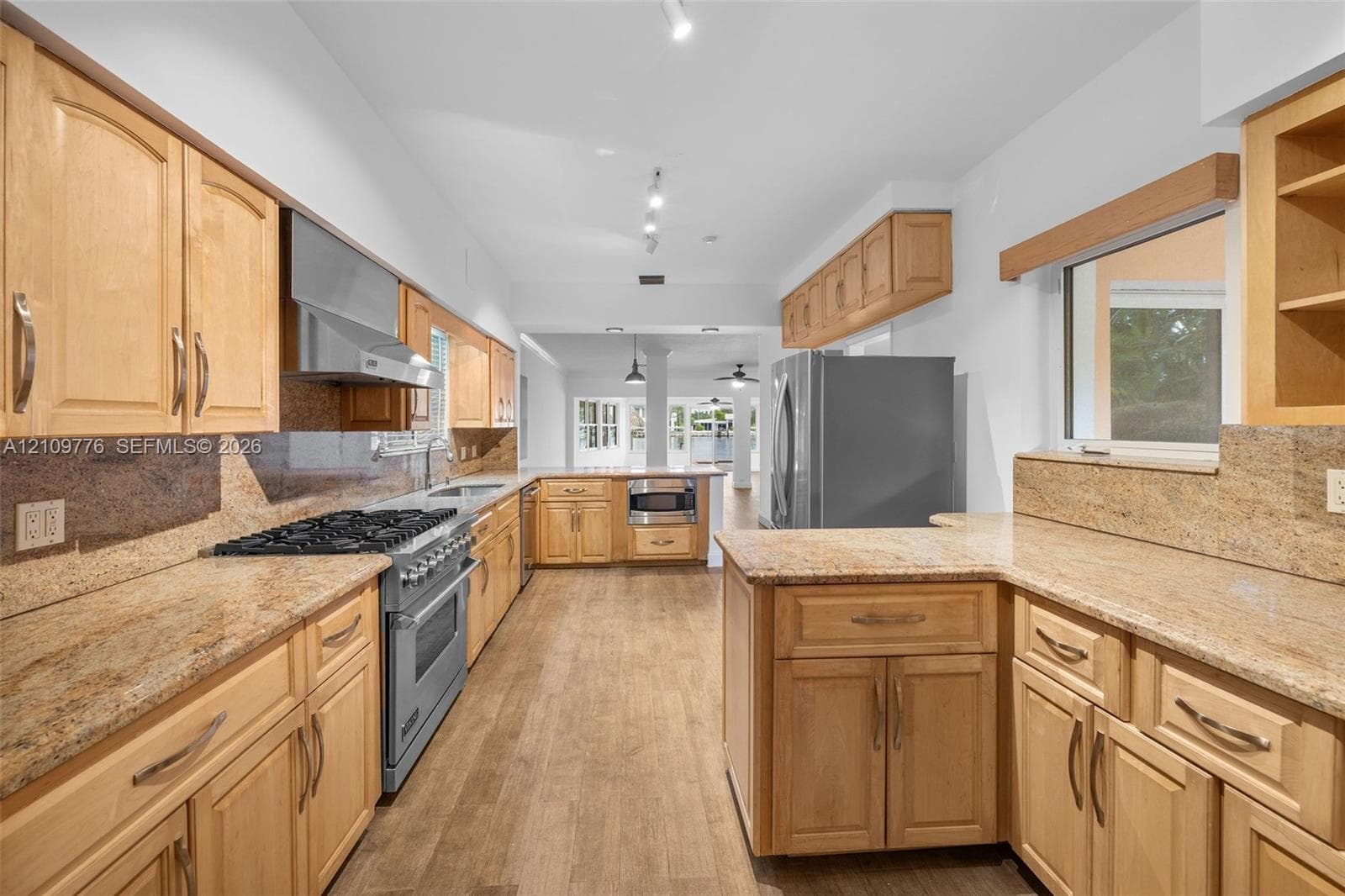 251 N Shore Dr 251 photo 20
