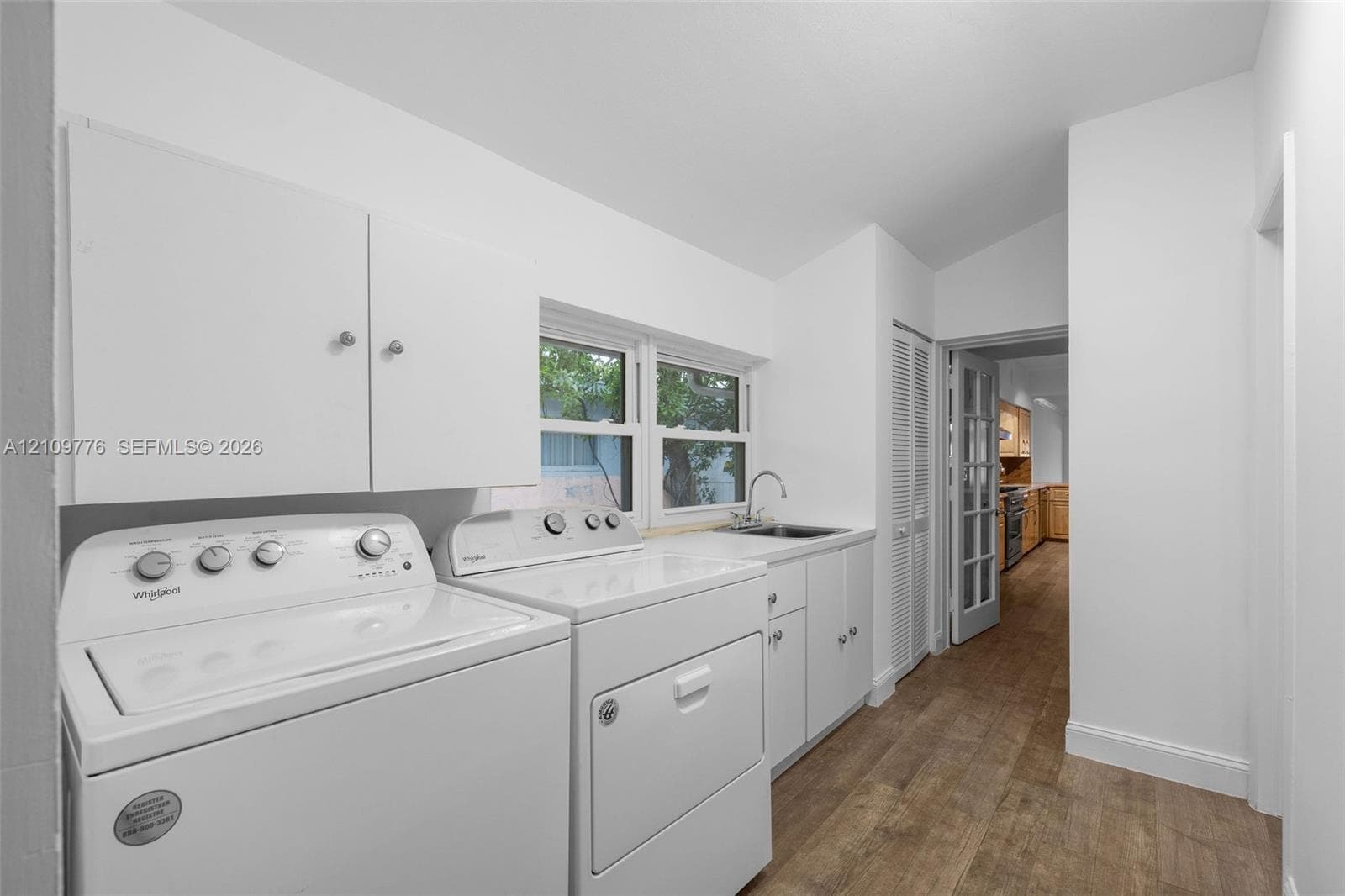 251 N Shore Dr 251 photo 18