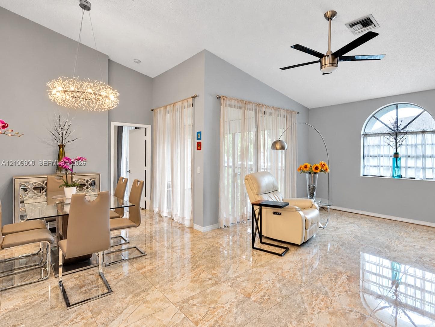 5395 Firenze Dr O photo 2