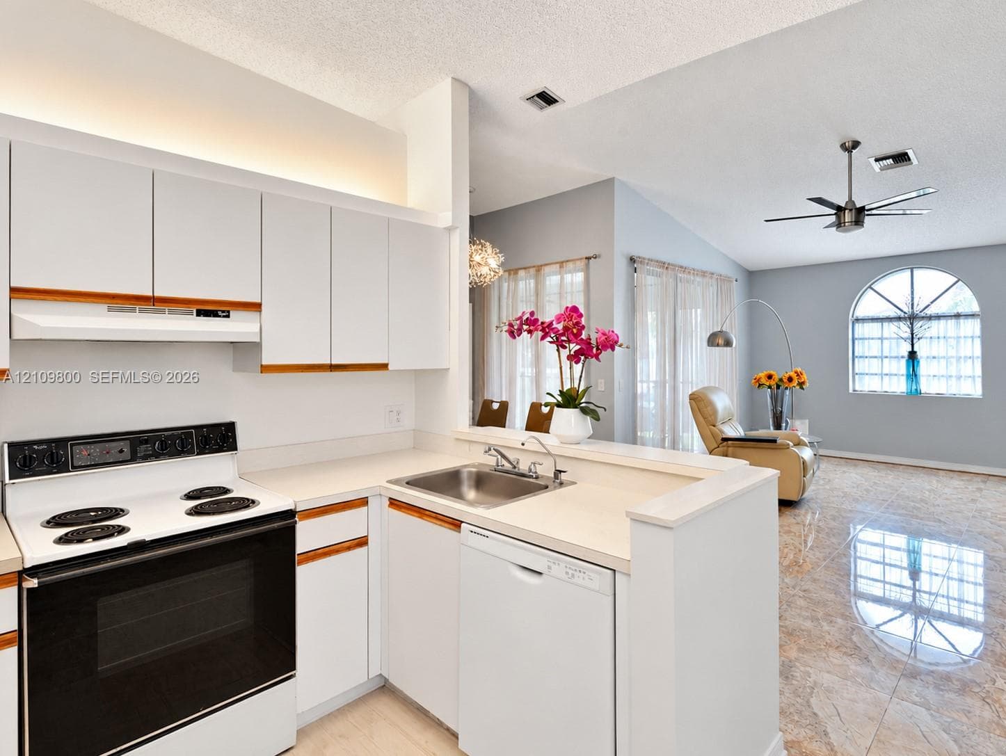 5395 Firenze Dr O photo 6