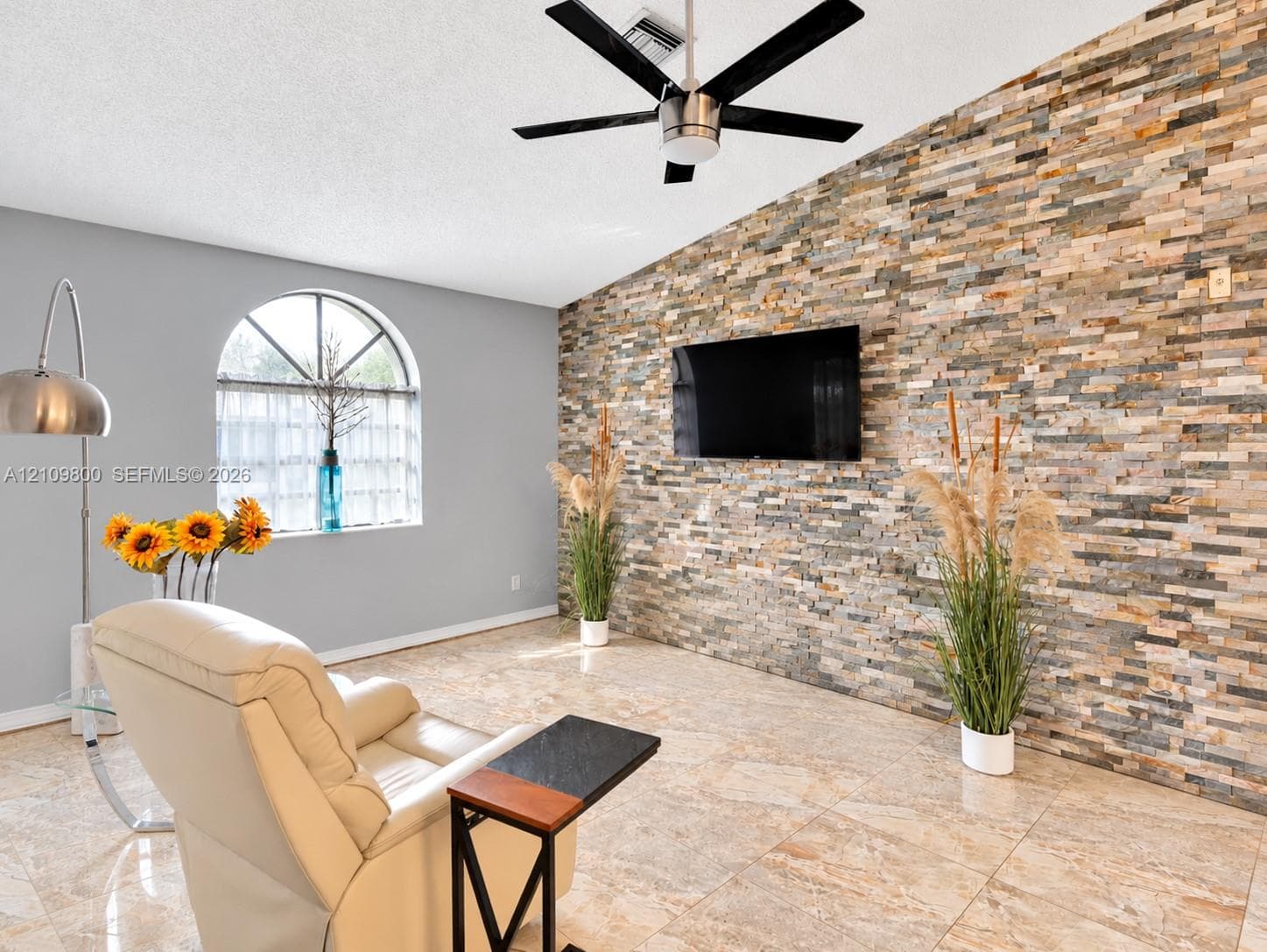 5395 Firenze Dr O photo 4