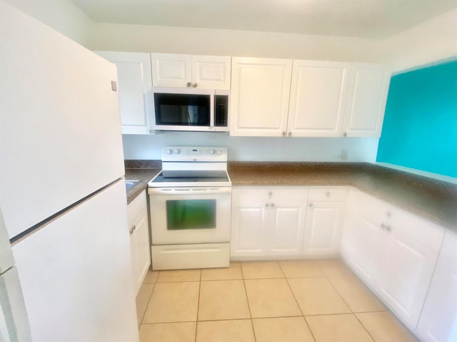 601 S Indian River Drive 9 photo 4