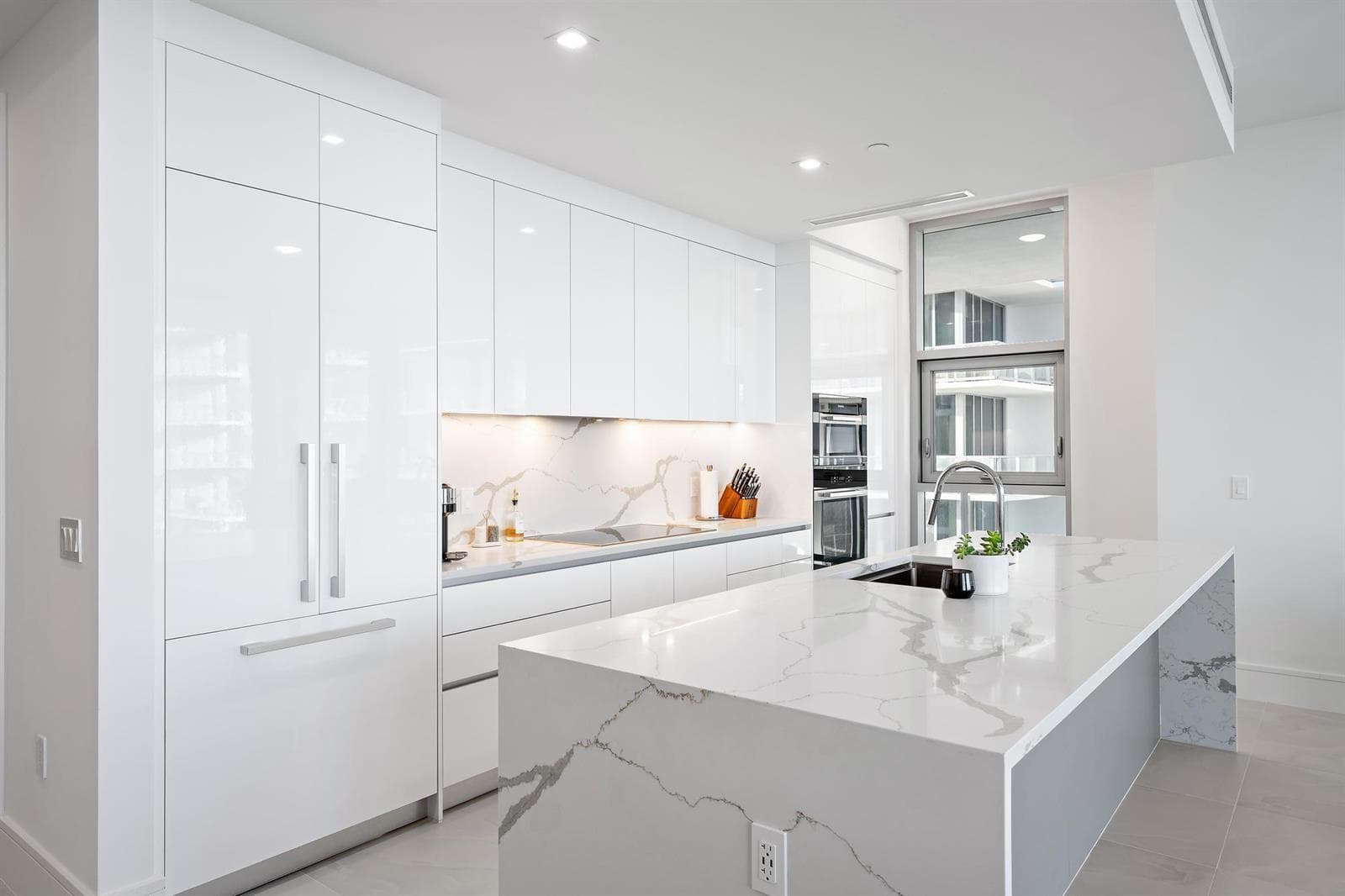 220 Lake Shore Drive 1802 photo 7