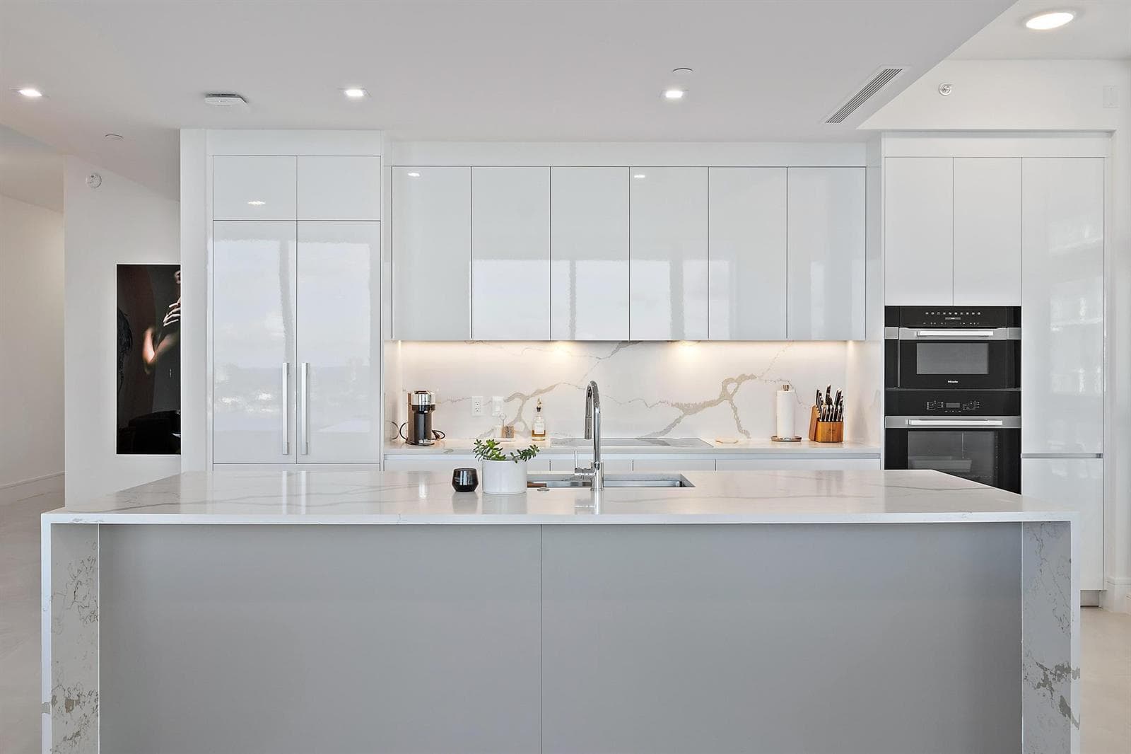 220 Lake Shore Drive 1802 photo 8