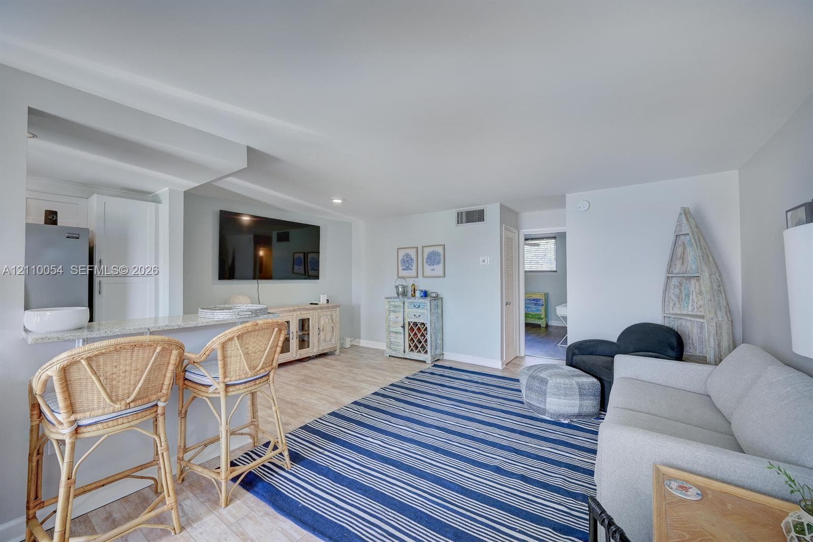 108 Paradise Harbour Blvd 111 photo 16