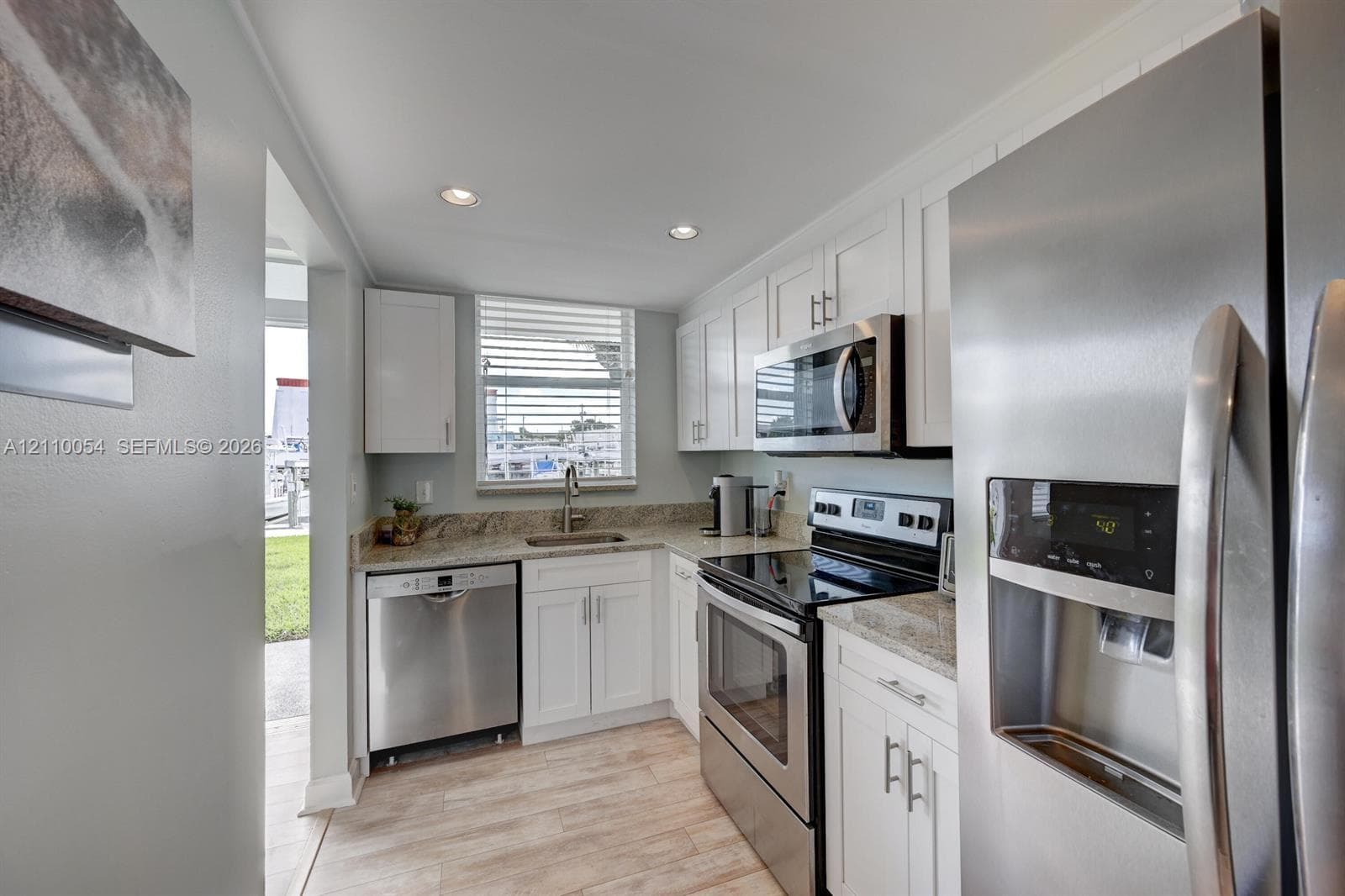 108 Paradise Harbour Blvd 111 photo 12