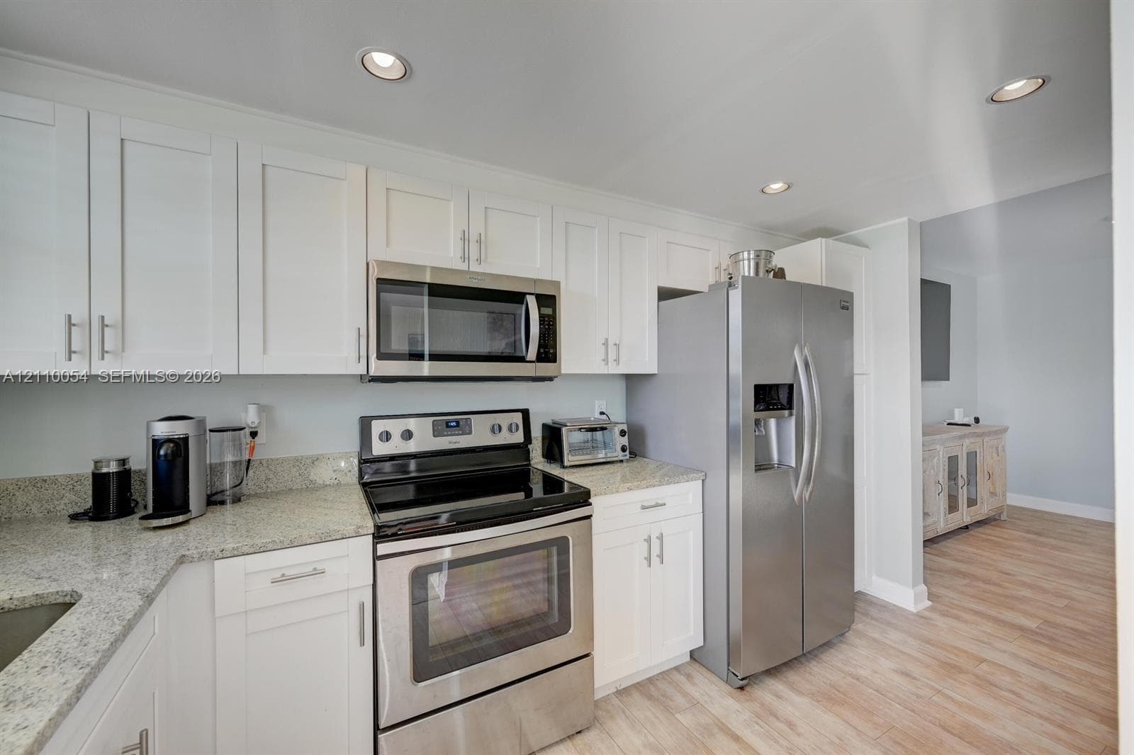 108 Paradise Harbour Blvd 111 photo 15