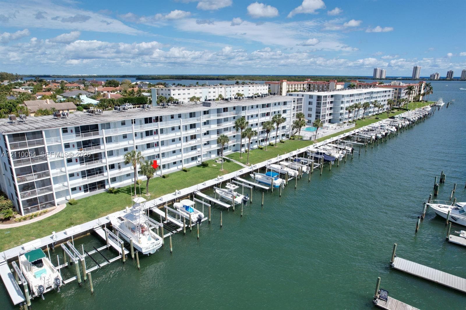 108 Paradise Harbour Blvd 111 photo 8