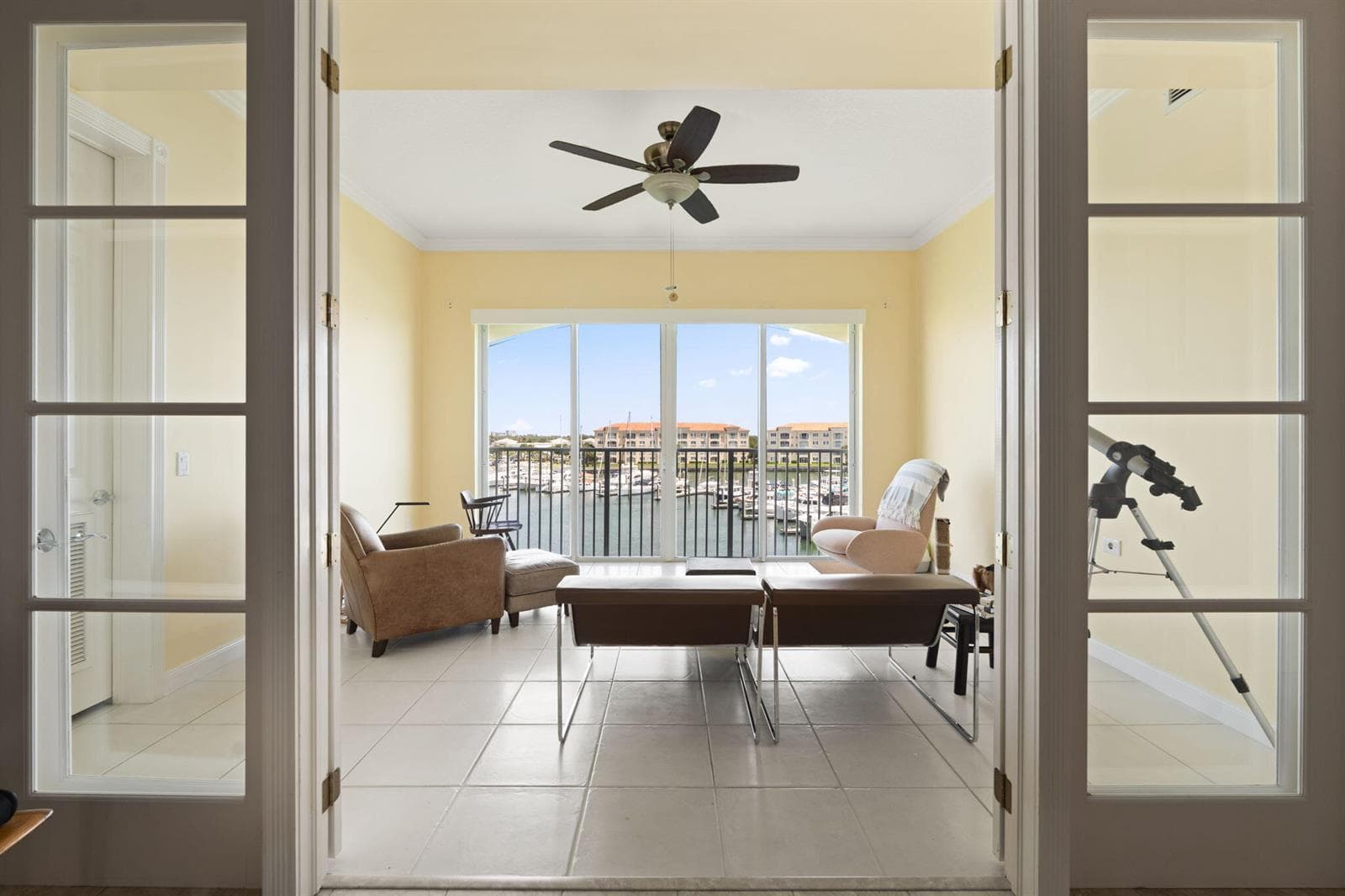 13 Harbour Isle Drive W PH02 photo 9
