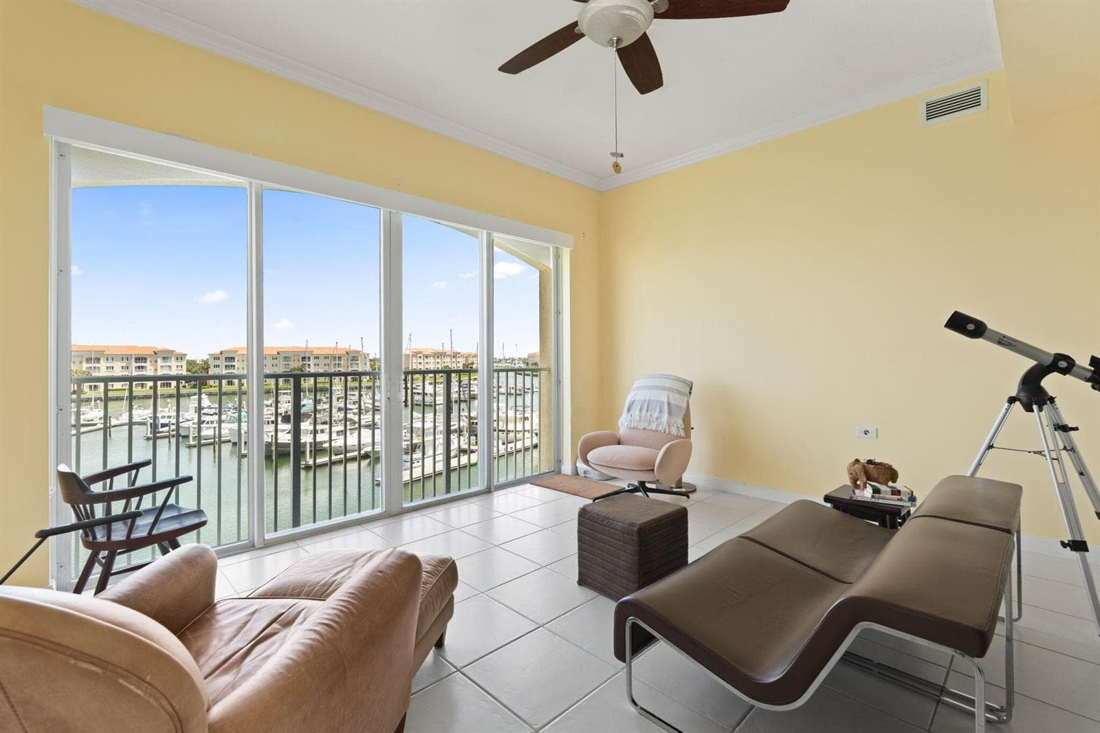 13 Harbour Isle Drive W PH02 photo 8